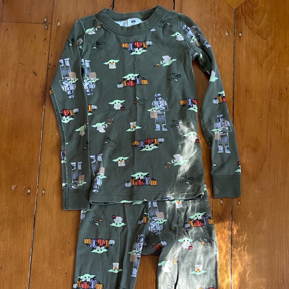 Hanna Andersson long john pjs Star Wars Mandalorian Baby Yoda Size 8